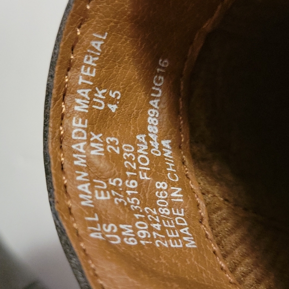 NWOT I Heart Comfort ankle booties Fiona size 6 - Picture 7 of 11